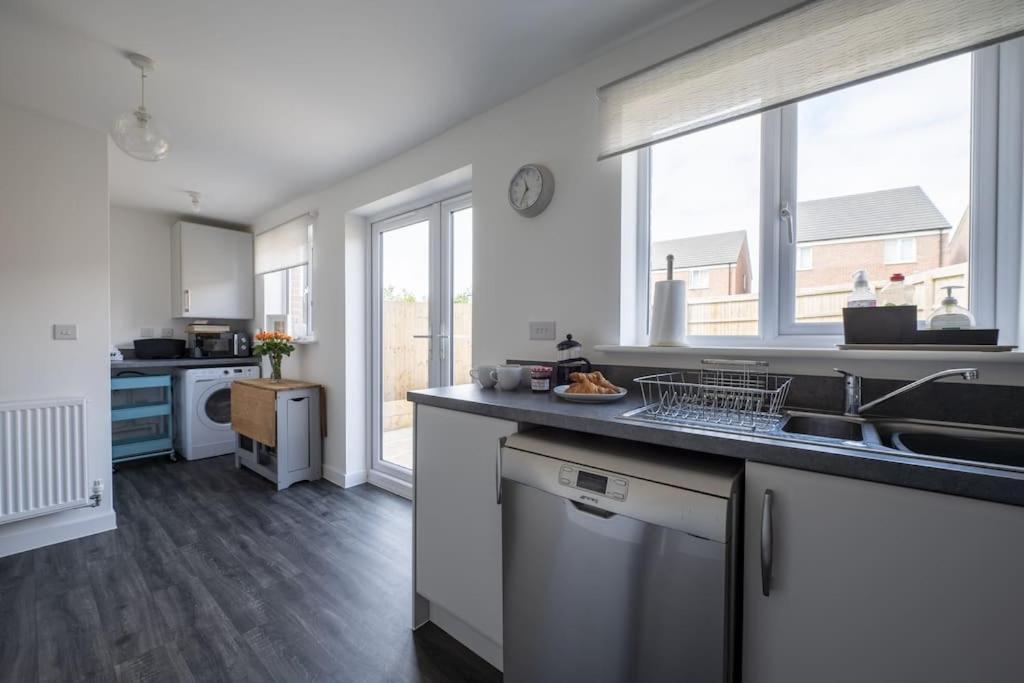 Cosy 3 Bed Near Beaches, Cardiff & Brecon Beacons Coity Exteriér fotografie